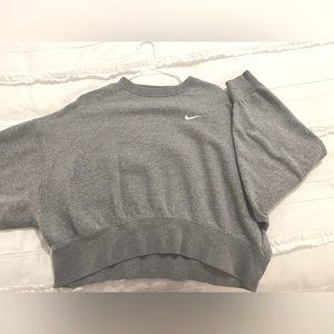 Grey nike cropped crew neck